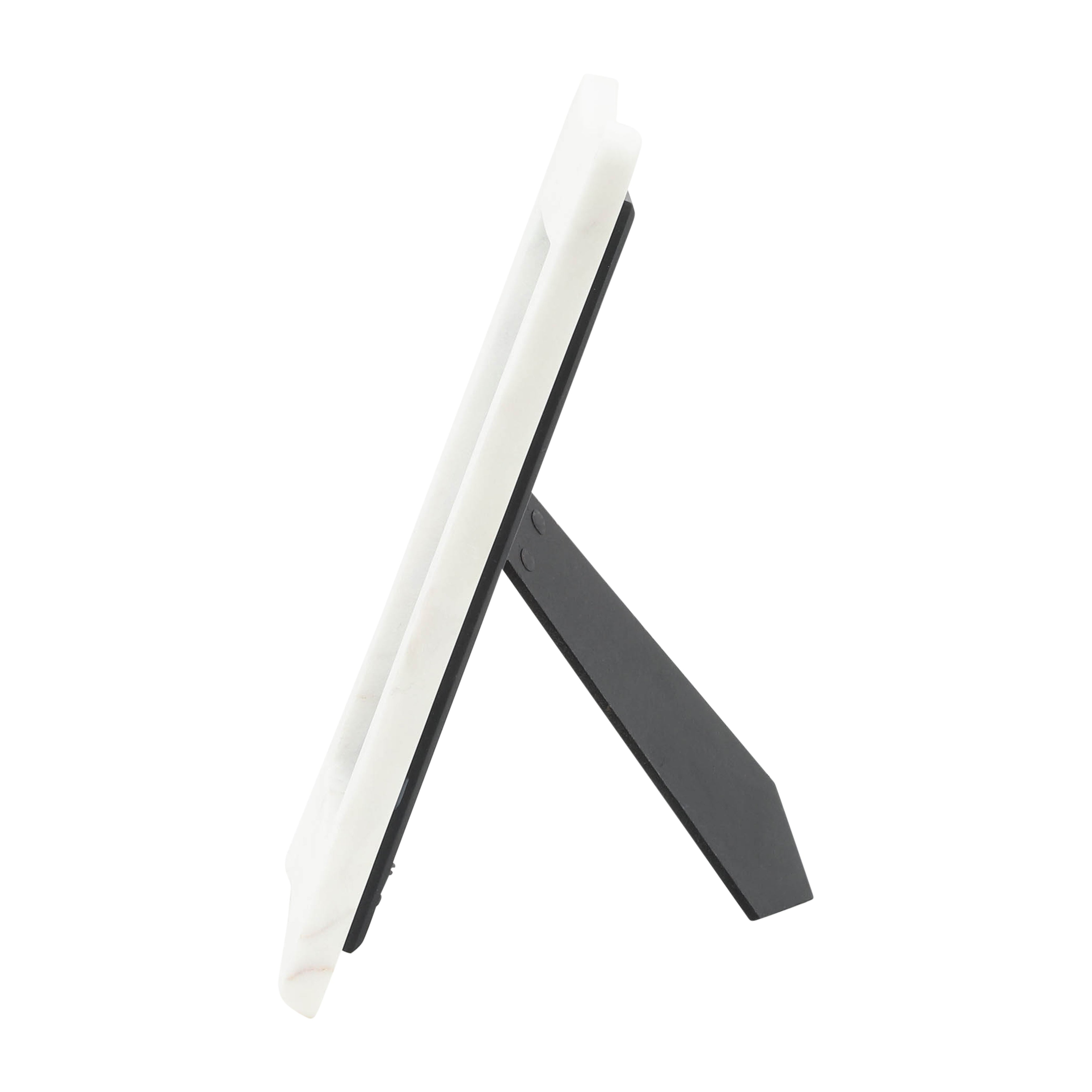 Classic Marble Touch: White Curved 5x7 Photo Frame for Timeless Décor